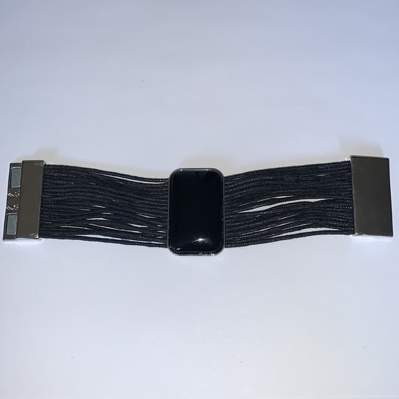 Bracelet - free with a bundle - Picture 3 of 4